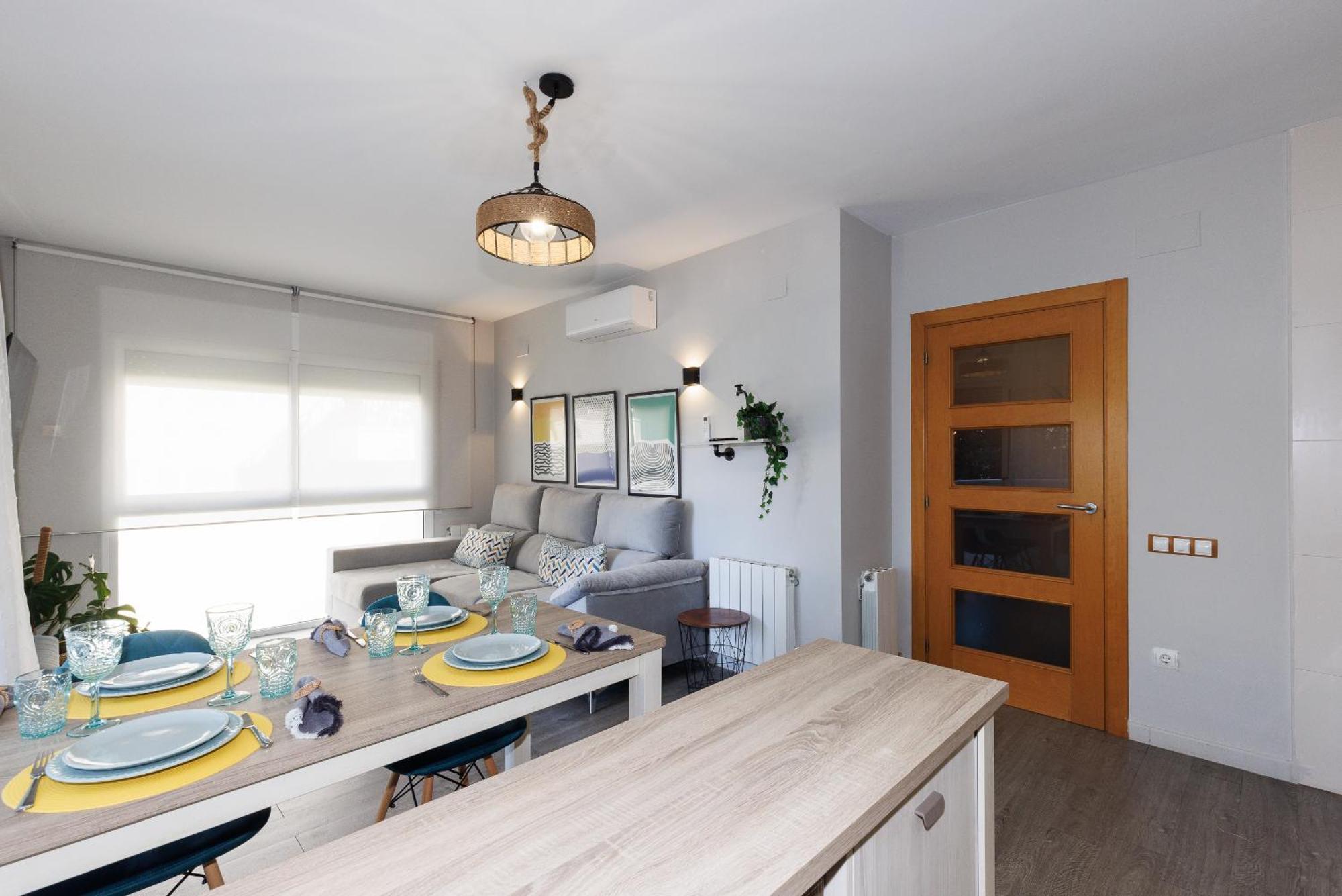 Uhc Els Pins Apartments Salou Exterior photo